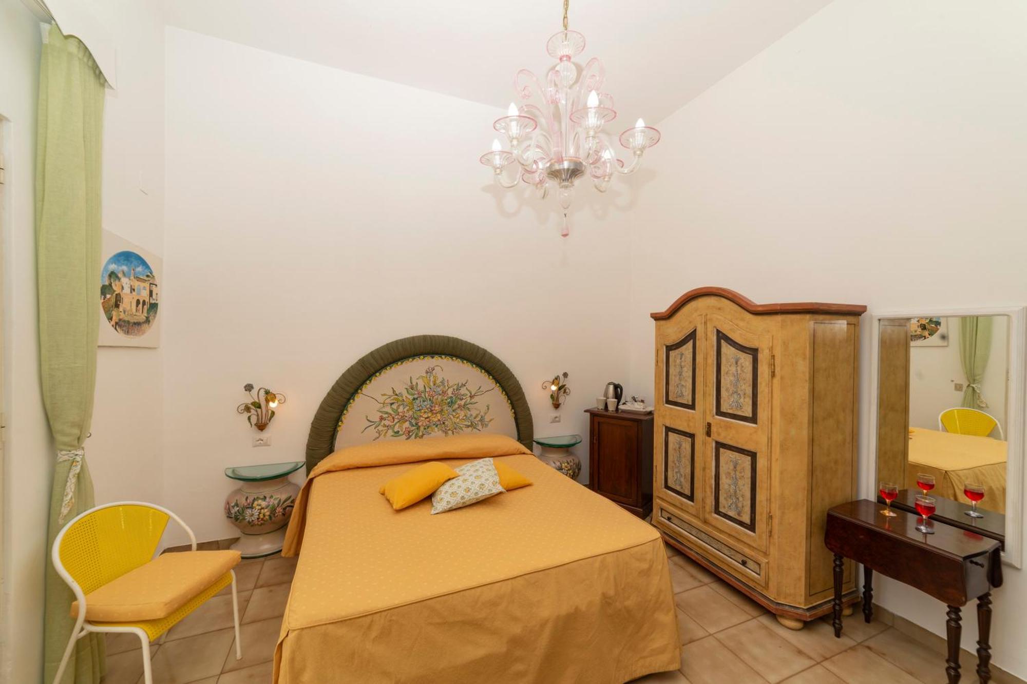 Double or Twin Room,1586121398:JPEG